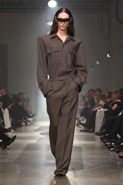 Look 36